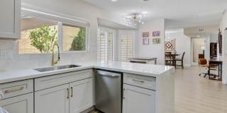 6863 E KELTON Lane Gallery 5