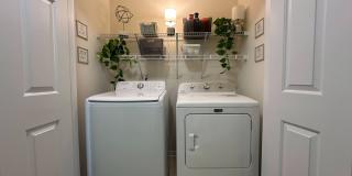 Room in 3 Bedroom Home at Sunburst Ln Gallery 10