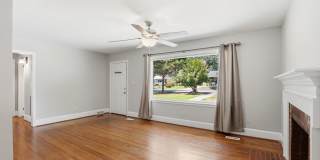Move-in Ready 3 Bedroom Ranch Home in Eastway Park Gallery 11
