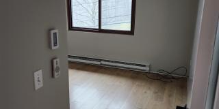 19 Maple Street Gallery 9