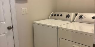South Charlotte End-Unit Townhome with Main-Level Primary Suite & Bonus Room Gallery 7