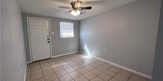 1005 Hackberry Street Gallery 3