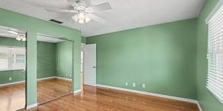1047 Small Court Gallery 14