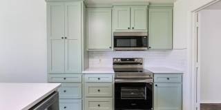 8308 Albany Avenue Gallery 27