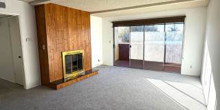 2805 East 3rd Street, Unit 10 - 1 Gallery 1