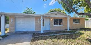 2 Bedroom, 1 Bath House in Port Richey with HUGE FENCED YARD!  Available NOW! Gallery 1
