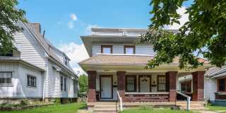 2322-2324 Eastview Ave 2322-2324 Eastview Ave Gallery 1