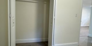 269 Harvard St Gallery 7