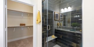 Foundry on 19th Gallery 24