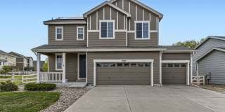 Beautiful 2 story 2,518 sq ft 4 bed 2.5 bath single family home Gallery 1