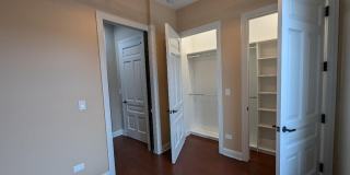 2150 W Monroe Street Gallery 82