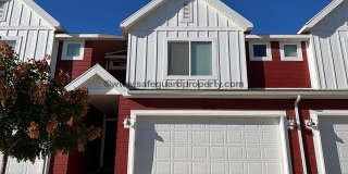 Stunning Townhome in Great Location Stunning Townhome in Great Location Gallery 1
