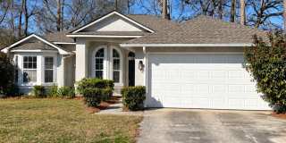 4/2 & fenced in yard! 4/2 & fenced in yard! Gallery 1
