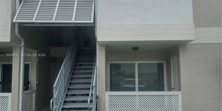 17320 NW 67th Pl Gallery 1