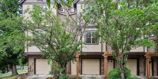 775 SW Dillan Drive ~ Gorgeous Tri-Level Townhome Gallery 1