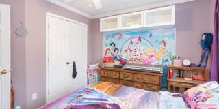 27 Portico Place Gallery 41
