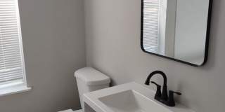 1812 North Croskey Street Gallery 13