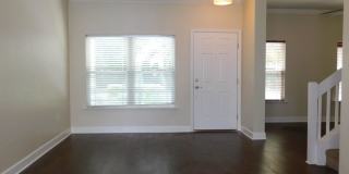 Beautiful Sorrento Townhome! Gallery 7