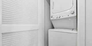 The Elinor Gallery 44