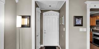 10115 E MOUNTAIN VIEW Road unit: 2059 Gallery 1