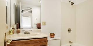 18 Edgewood Lane Gallery 35