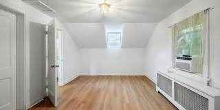 Quaint 1 Bedroom/1 Bathroom Cottage Style Apartment in Richmond ***Available NOW*** Quaint 1 Bedroom/1 Bathroom Cottage Style Apartment in Richmond ***Available NOW*** Gallery 20