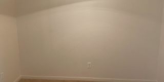 1104 Nicholas Cr. - B Gallery 4