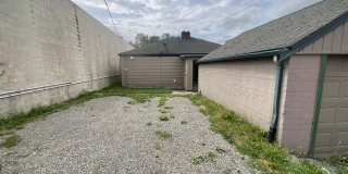2 Bed, 1 Bath in- Downtown Ferndale Gallery 17