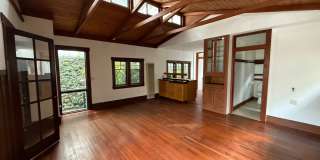 Hidden Garden Retreat – A One-Bedroom Oasis in the Heart of Venice Gallery 9
