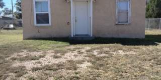 Cozy One Bedroom, One Bath House in Peaceful Location for $600! Gallery 1