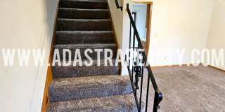 Beautiful Updated Duplex in Grandview-Available NOW!! Gallery 17