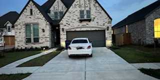 Gorgeous 4 Bedroom with Low Electric Bills Gallery 1