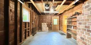 3BR/1+1BA Single Family House - Bellevue Gallery 20