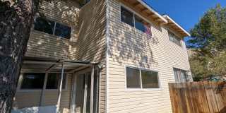 Cozy Two Bedroom, One and a Half Bath Townhouse Gallery 13