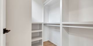 Stunning Salemtown Townhome With Fenced In Yard Stunning Salemtown Townhome With Fenced In Yard Gallery 31