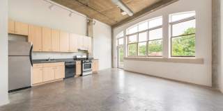 Ice House Lofts Gallery 1