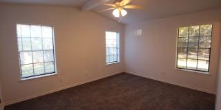 Coming Soon: Stunning 2 bedroom, 2 bath home in Whitehouse ISD! Gallery 19