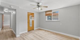 Beautiful 2 Bed, 1 Bath Garden-Level Apartment in Sunnyside! Gallery 11