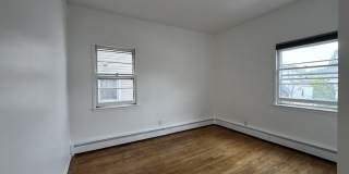 322 Franklin Avenue Gallery 12