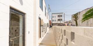 614 E Main Street Gallery 22