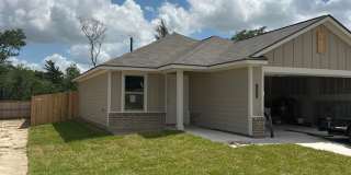 Bryan - BRAND NEW HOUSE -3 bedrooms / 2 bath / 2 car garage with fenced in yard. Gallery 1