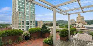 Beautiful Downtown Condo - Garage Parking Included! Gallery 1