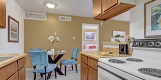 NORTHRIDGE COURT APARTMENT HOMES Gallery 4