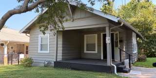 2 Bed 1 Bath + Bonus Room Gallery 1