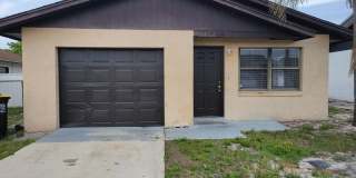 Two-Bedroom Home with Bonus Room in Winter Haven Gallery 1