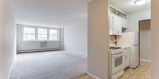 Eat Street Apartments Gallery 17