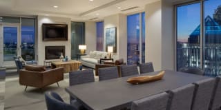 The Ascher Uptown Gallery 11