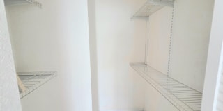 569 E Ridge Circle N Gallery 9