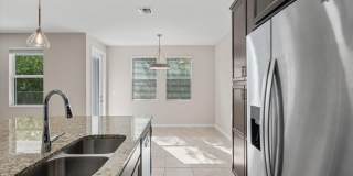 16280 Oakview Drive Gallery 9