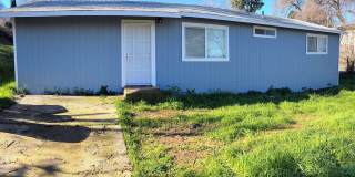 Newly Renovated 3/1 Home w/ Large Yard Gallery 1